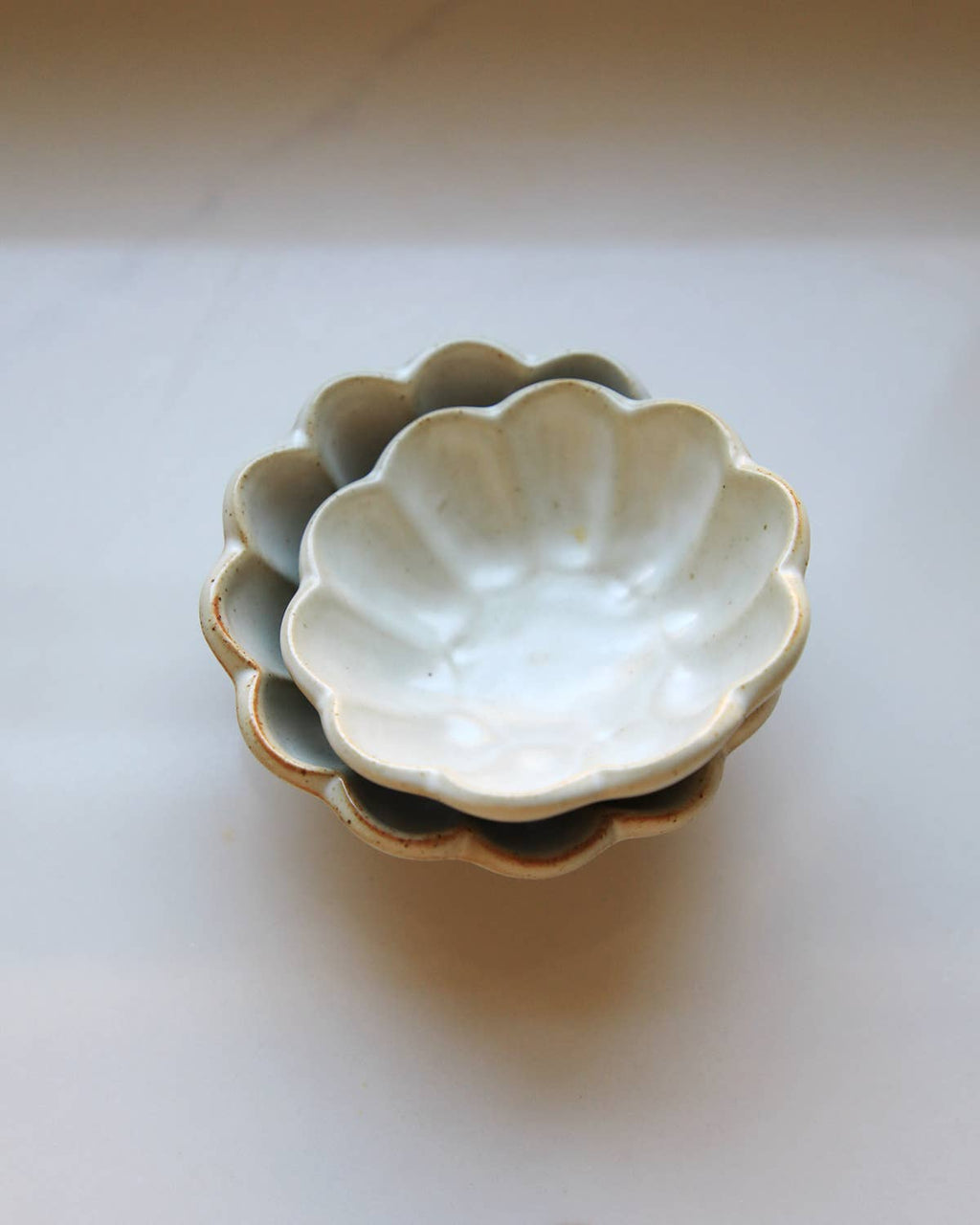 Lotus Scalloped Ceramic Soap Dish