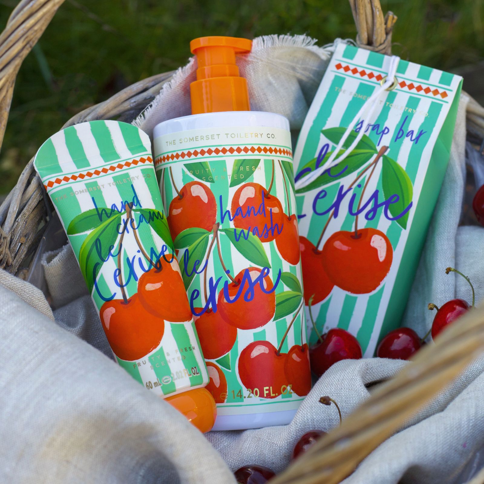 Fruity Stripes La Cerise Hand Wash 420ml